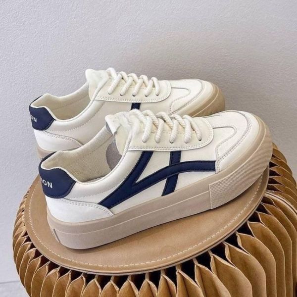 Airy Lightweight Women's Sneakers - EasyApparels