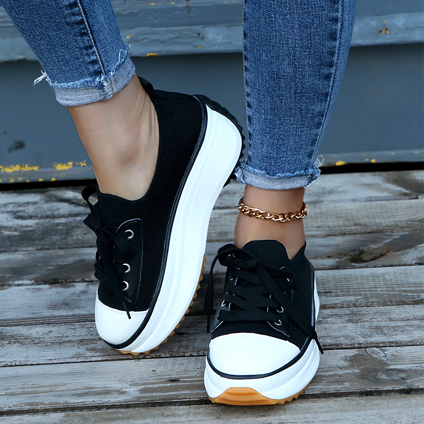 Airy Platform Shoes for Women - Lightweight & Comfy Fit