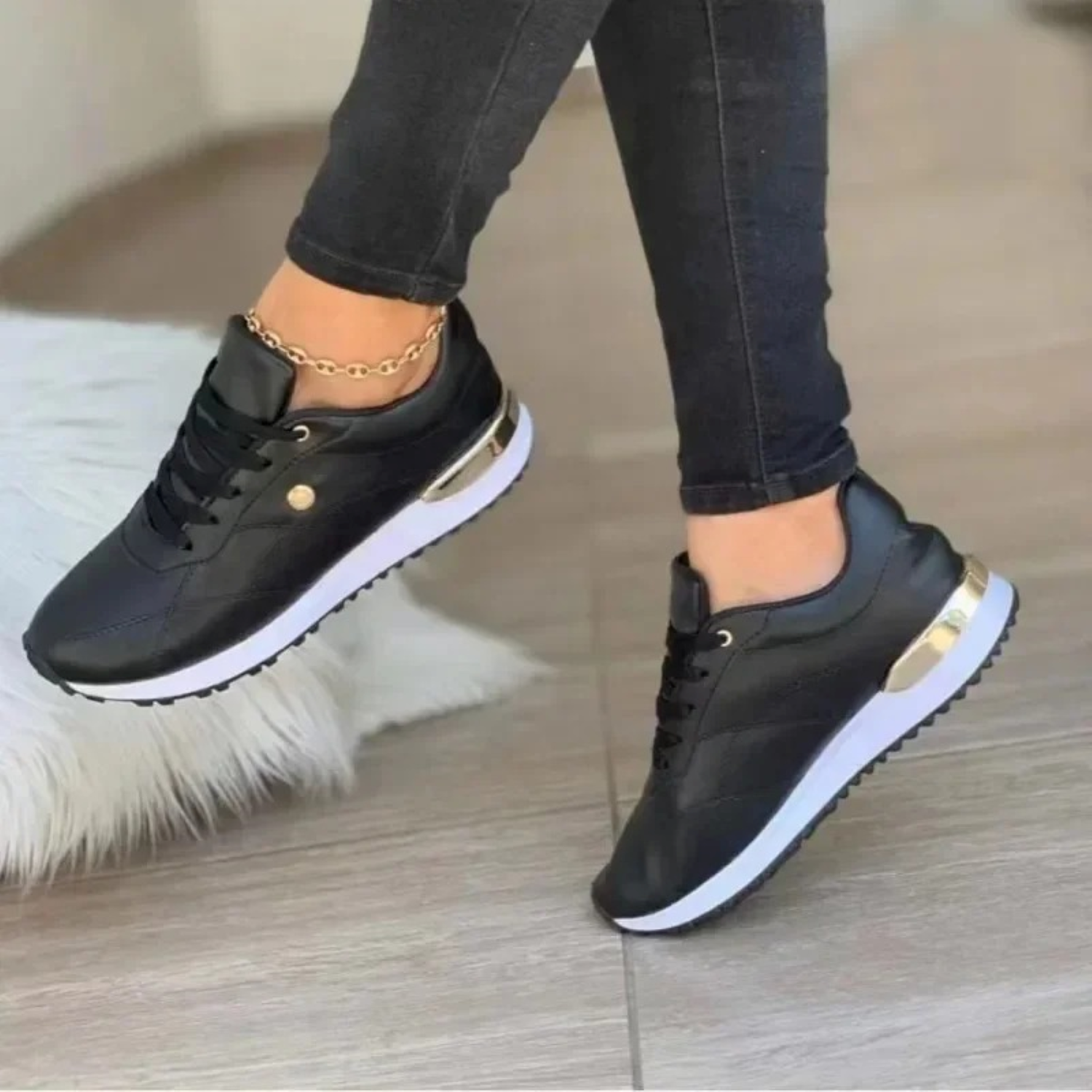 Comfortable Women's Leather Sneakers - Luxicro