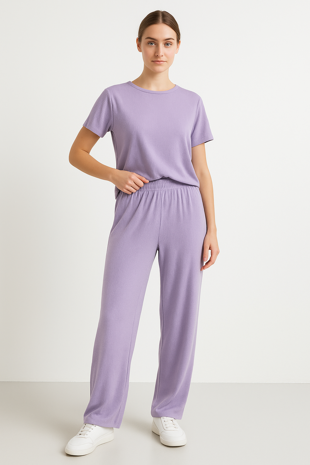Comfy Women's Lounge Set with Short Top and Wide Leg Pants