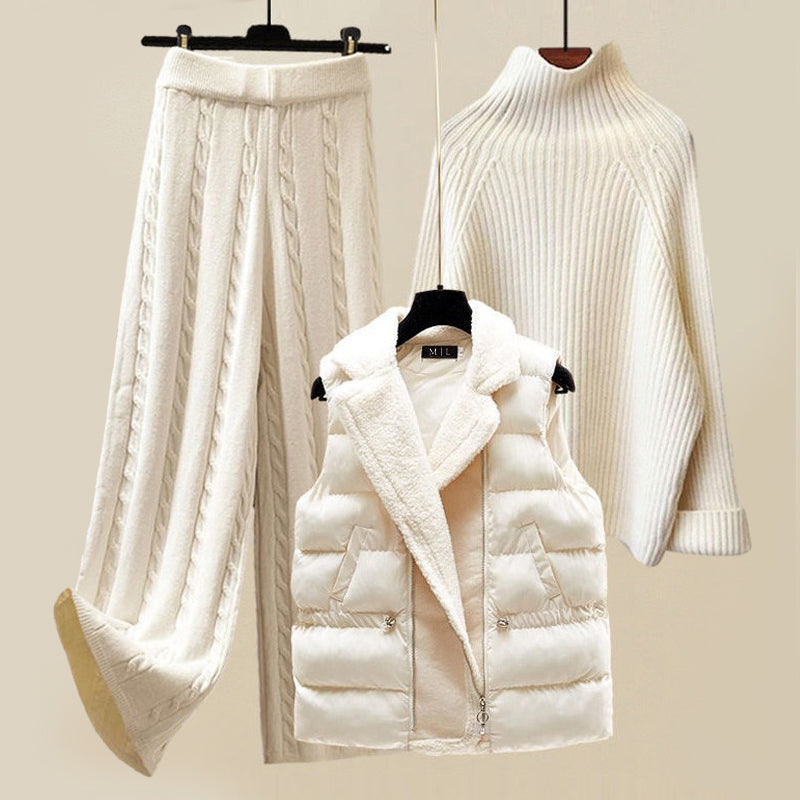 Soft Chic Women's Loungewear Set - Elegant Comfort Wear - EasyApparels