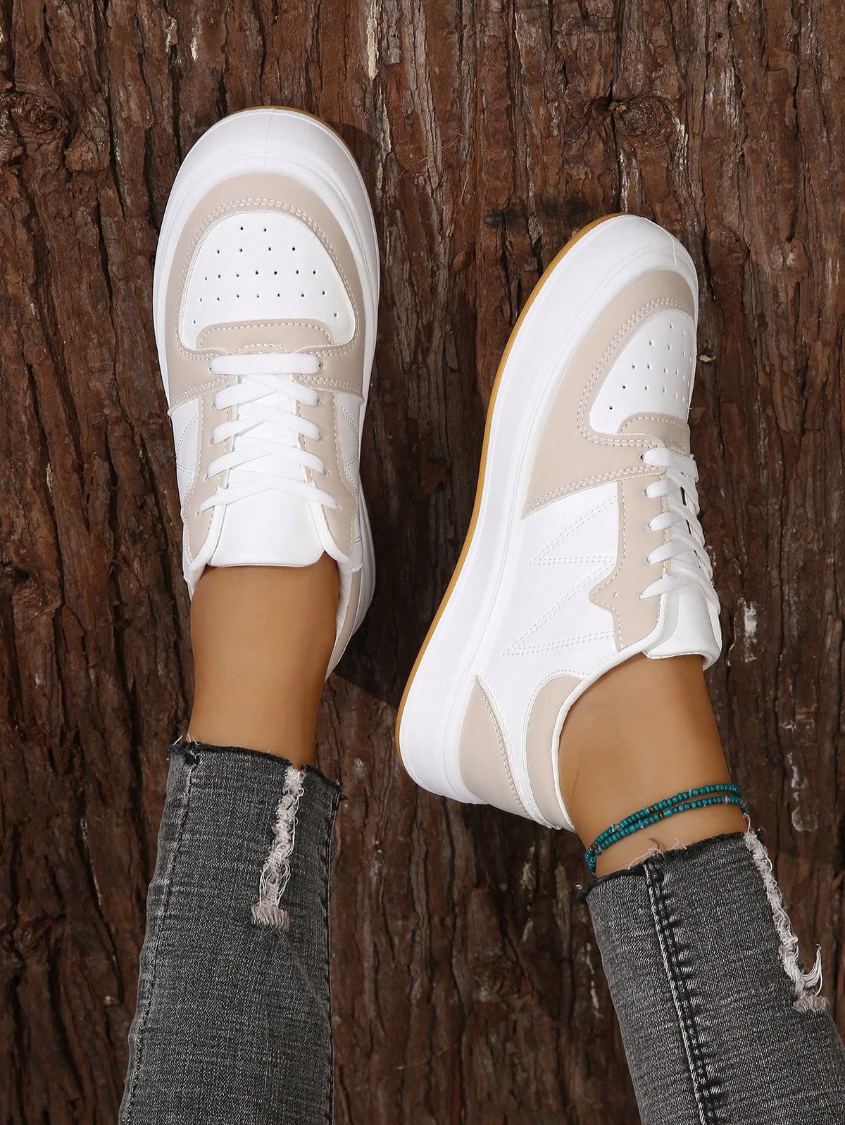 Comfortable White Women's Running Shoes - EasyApparels