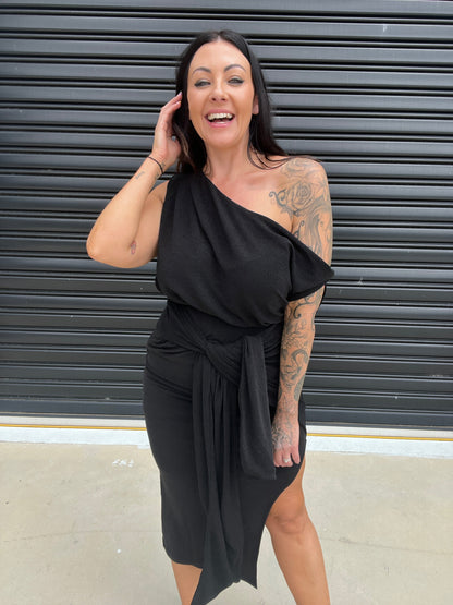 Chic One Shoulder Midi Dress with Side Slit