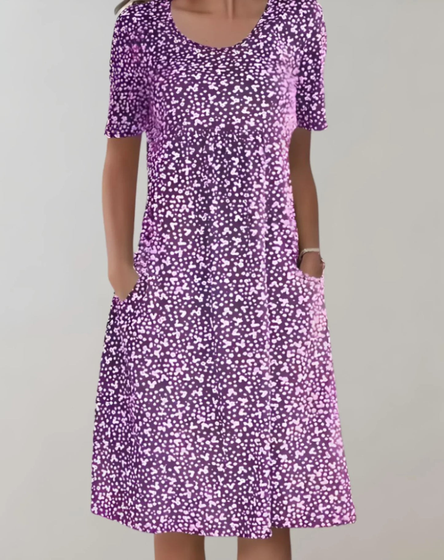 Comfortable Sleeveless Summer Vee Dress