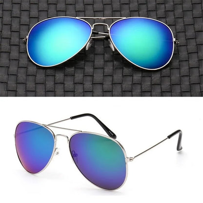 Trendy Pilot Sunglasses for Women - Silver Mirror Shades