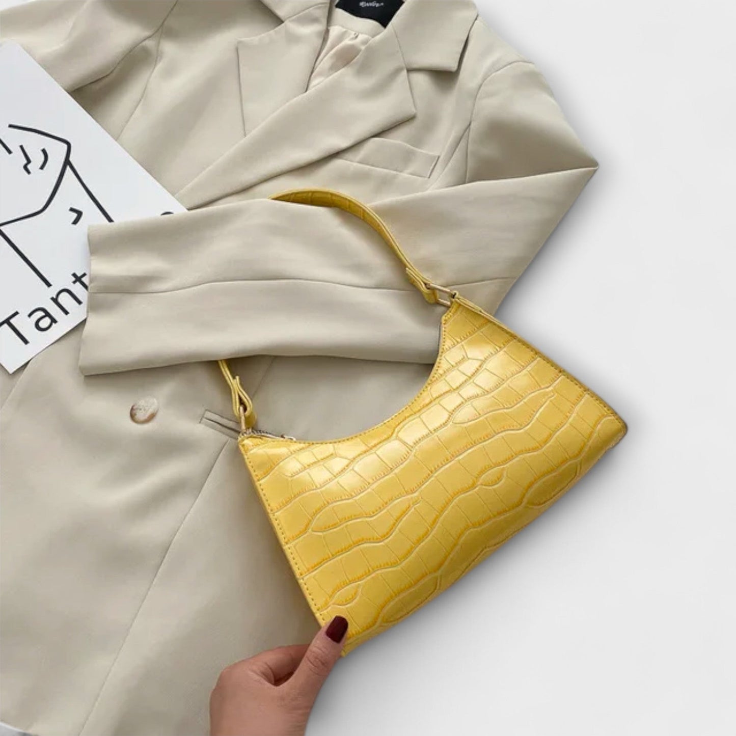 Sleek Faux Leather Shoulder Bag for Everyday Use