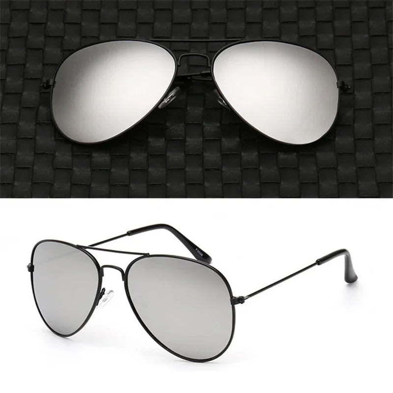 Trendy Pilot Sunglasses for Women - Silver Mirror Shades