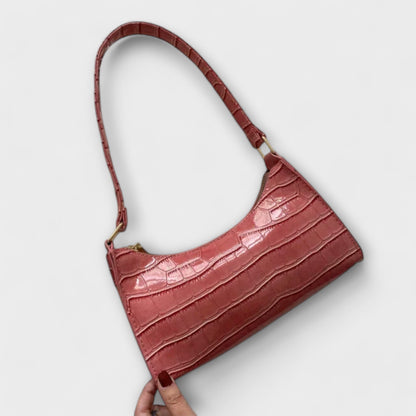 Sleek Faux Leather Shoulder Bag for Everyday Use