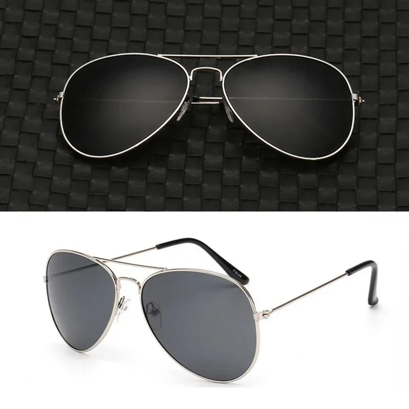 Trendy Pilot Sunglasses for Women - Silver Mirror Shades