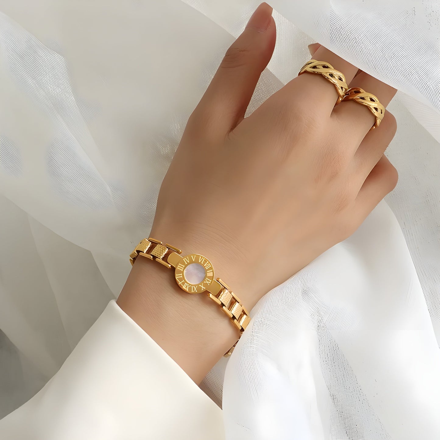 Shining Circle Silver Bracelet