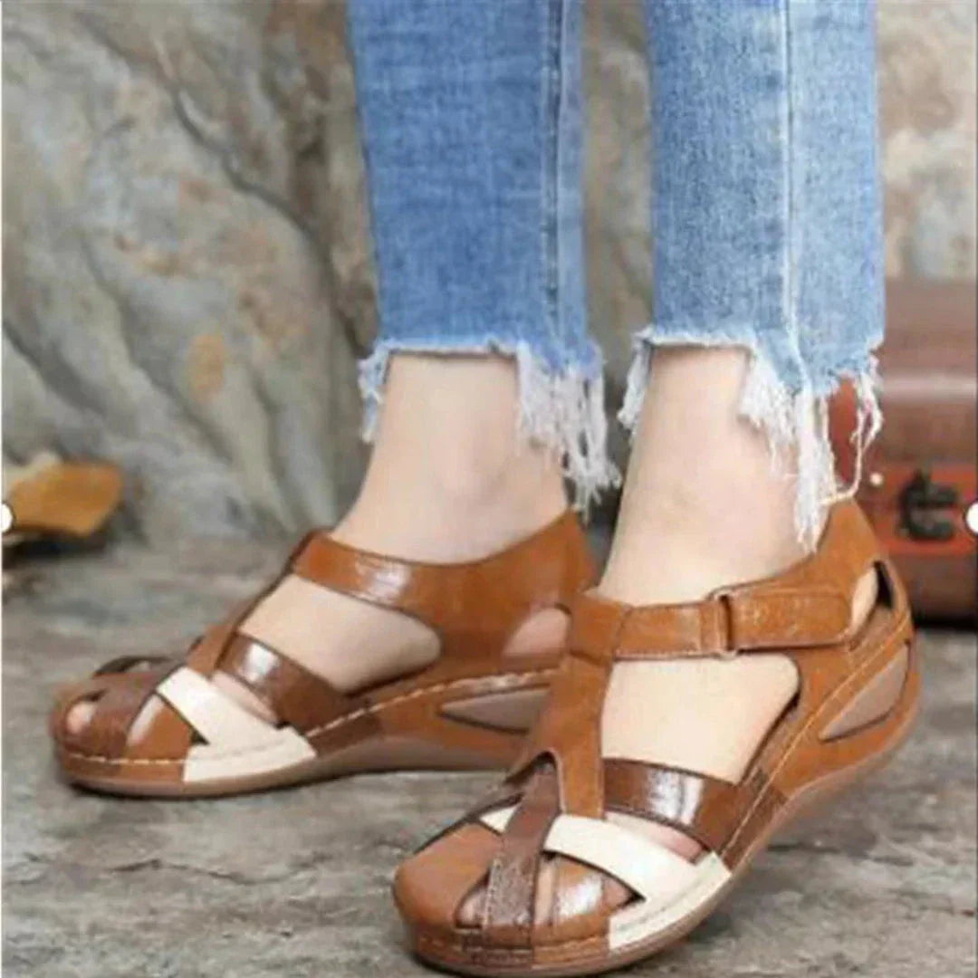 Classic Buckle Leather Sandals