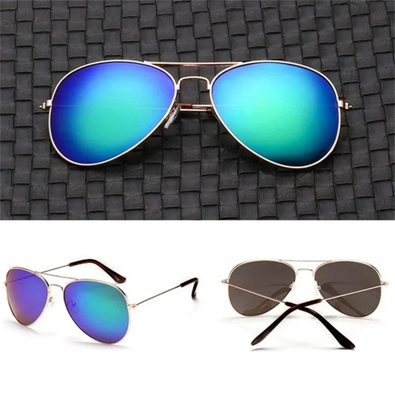 Trendy Pilot Sunglasses for Women - Silver Mirror Shades
