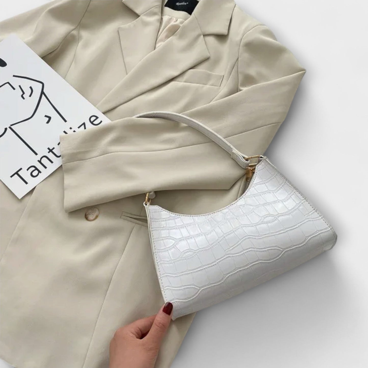 Sleek Faux Leather Shoulder Bag for Everyday Use