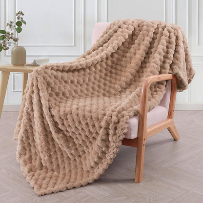 Soft Plush Fleece Blanket With Fun Bubble Pattern