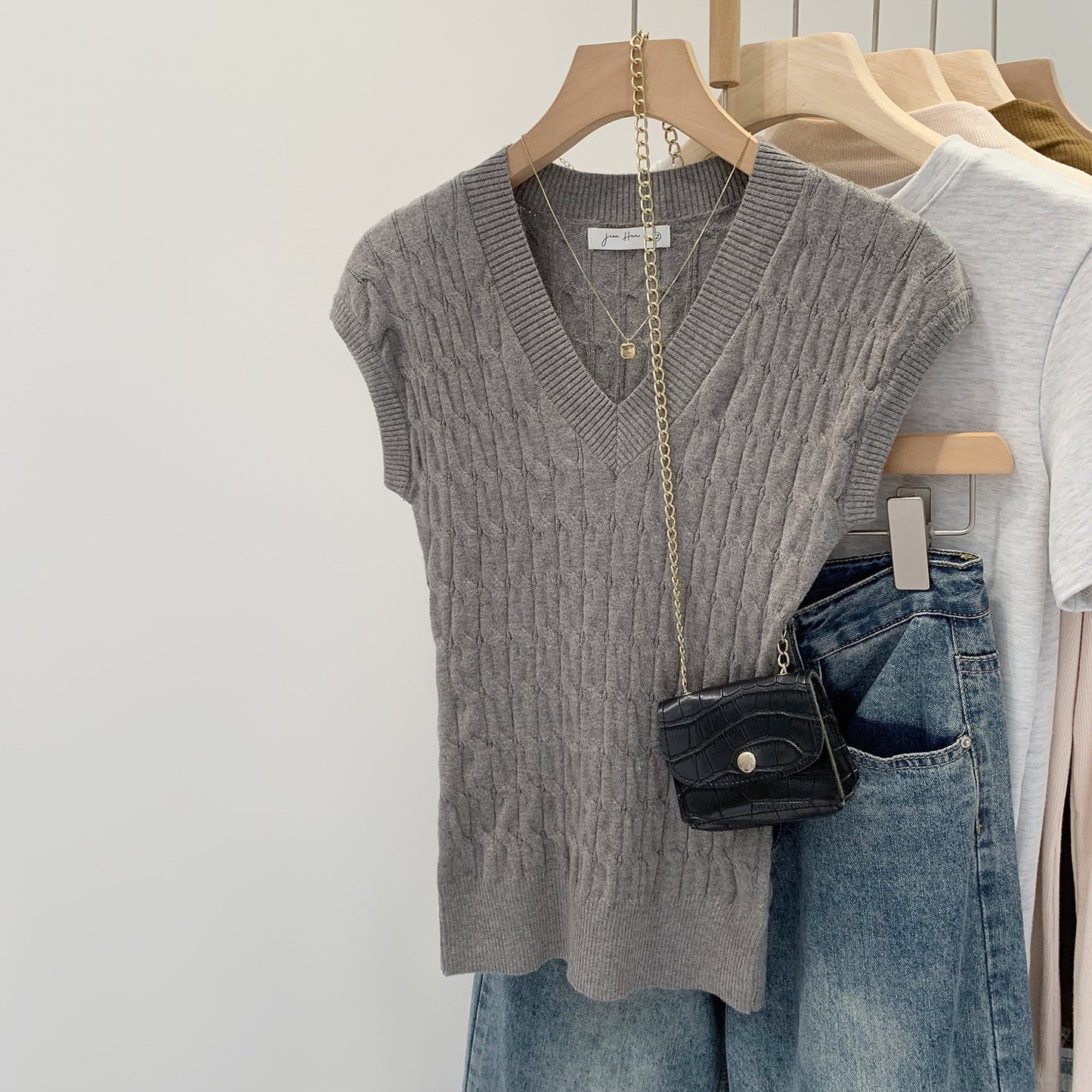 Comfortable Womens Cable Knit Vest