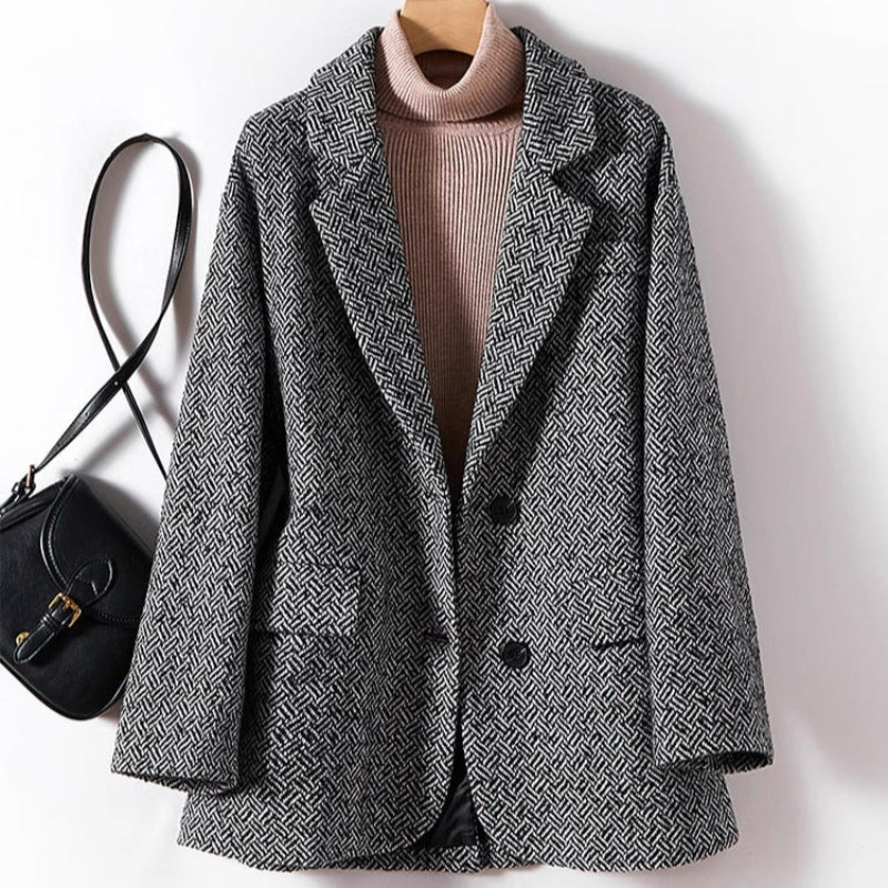 Casual Fit Patterned Jacket for Women - Vossary