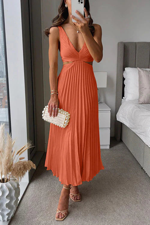Ladies Long Flowing Pleated Dress
