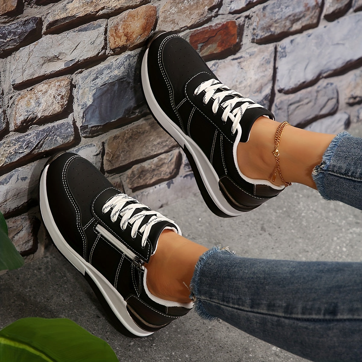 Breathable Women's Low Top Casual Shoes