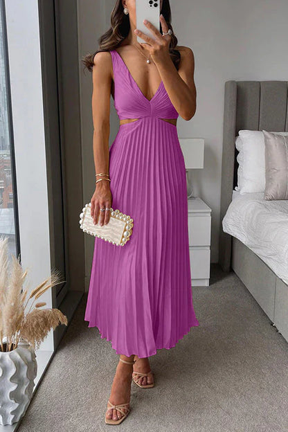 Ladies Long Flowing Pleated Dress
