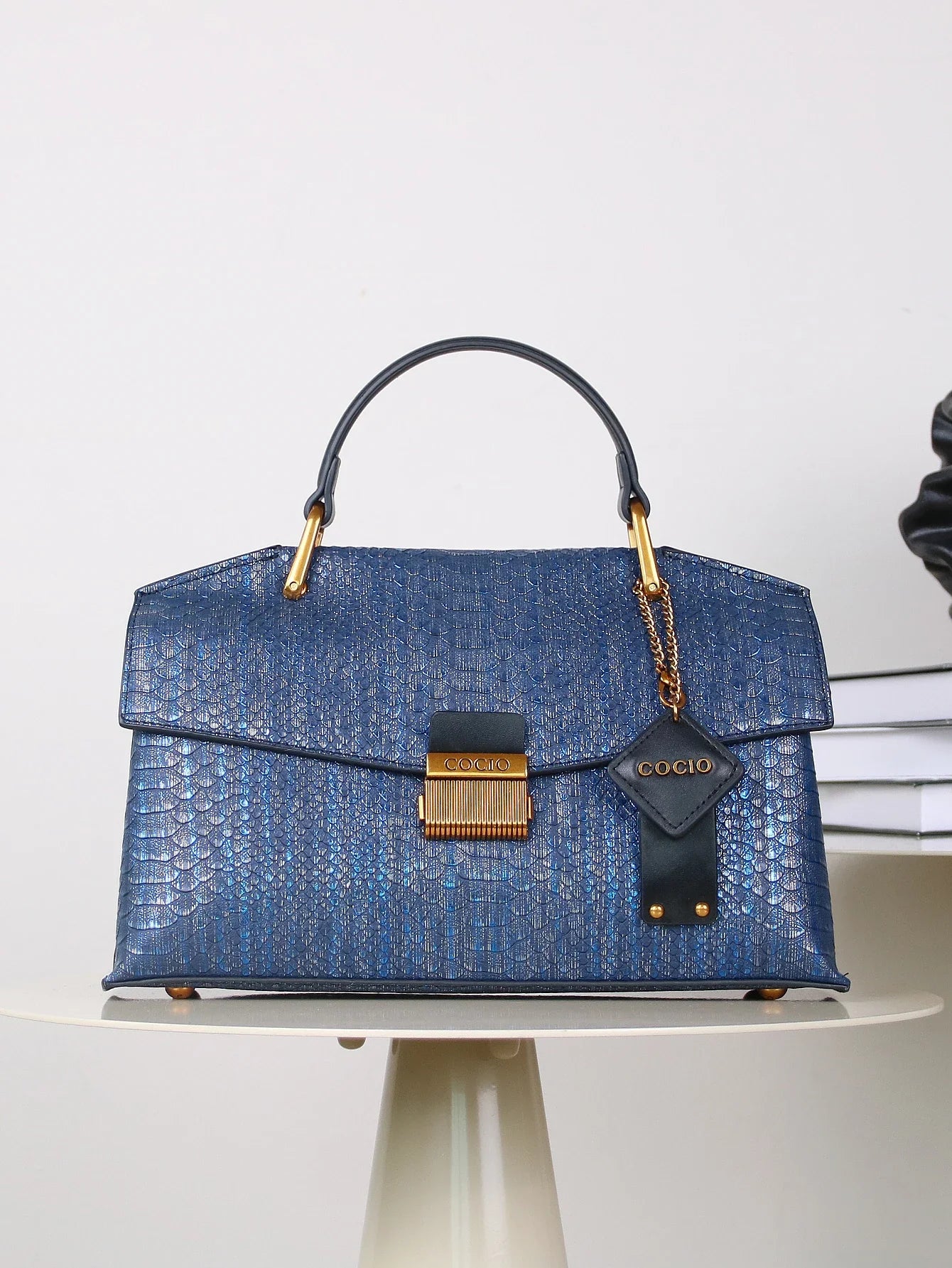 Textured Snake Pattern Tote Bag