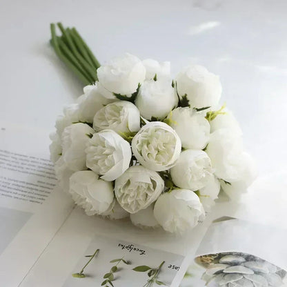 Simple Elegant Flower Arrangement