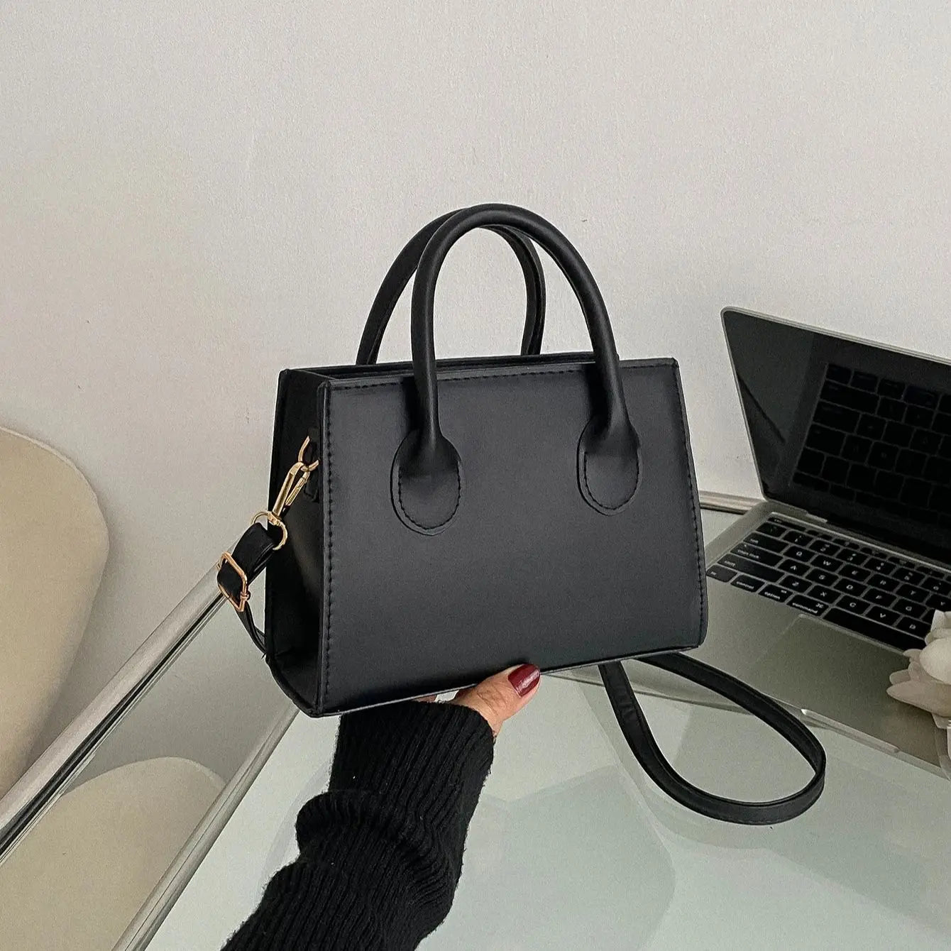 Small Synthetic Cross Body Handbag - Vossary