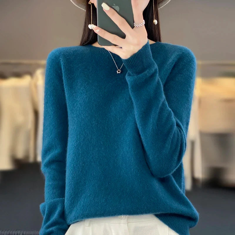 Soft Merino Wool Crew Neck Sweater - Luxicro