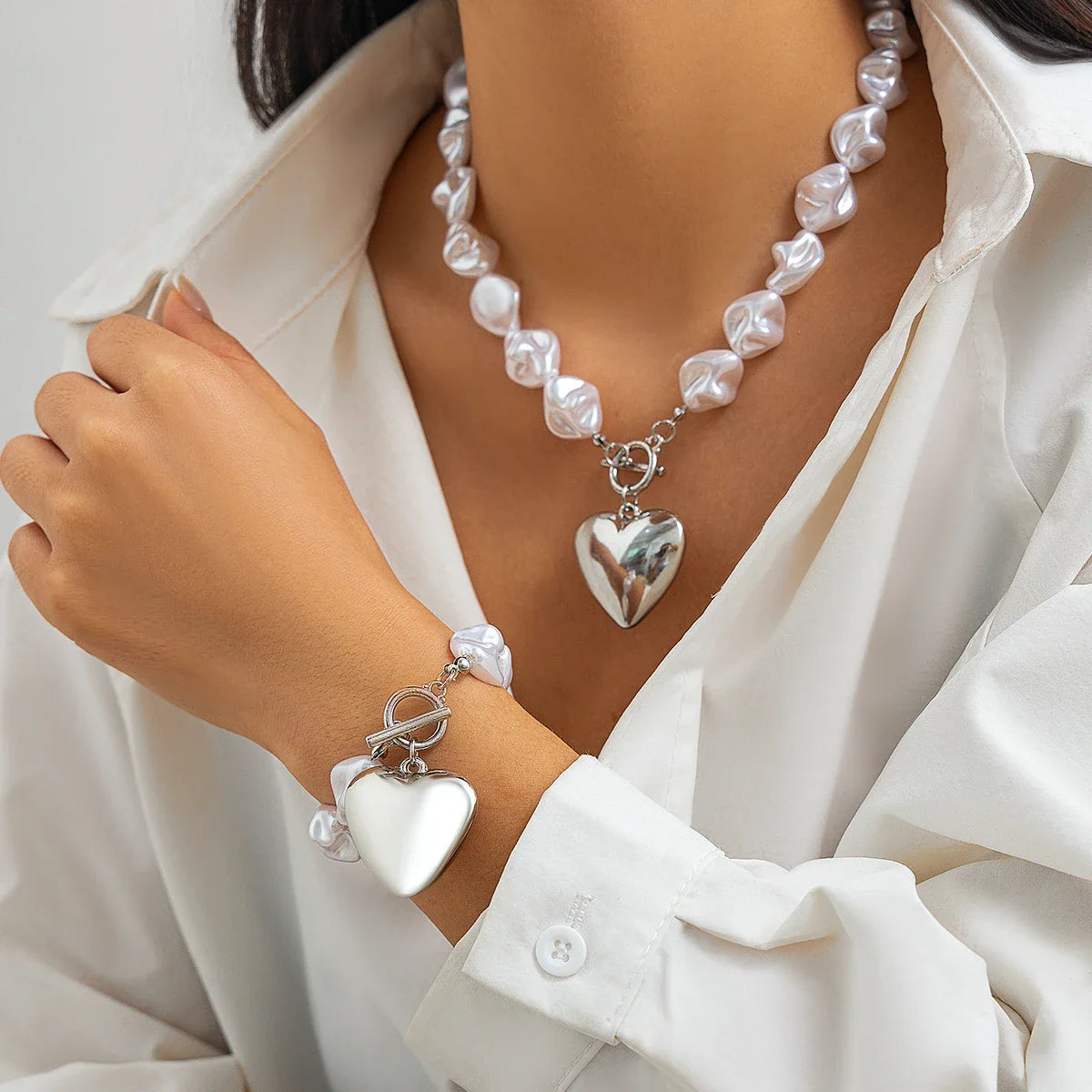 Classic White Pearl Necklace Set