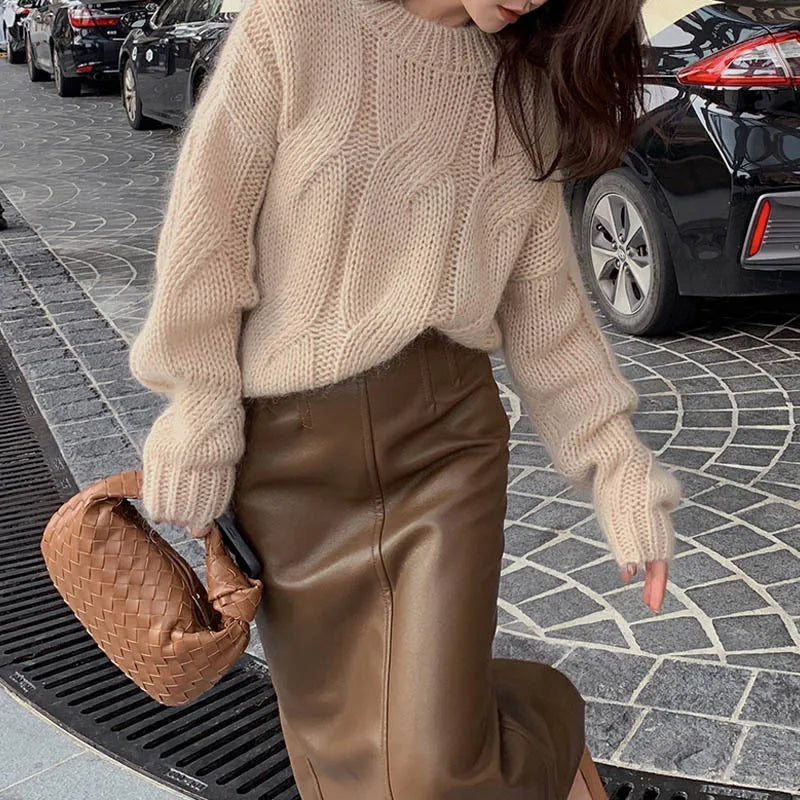 Cozy Women's Wool Cable Knit Sweater