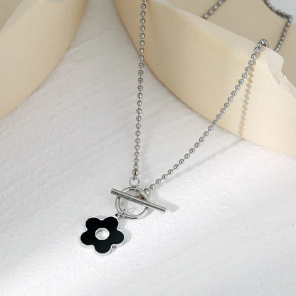 Floral Pendant Chain Necklace