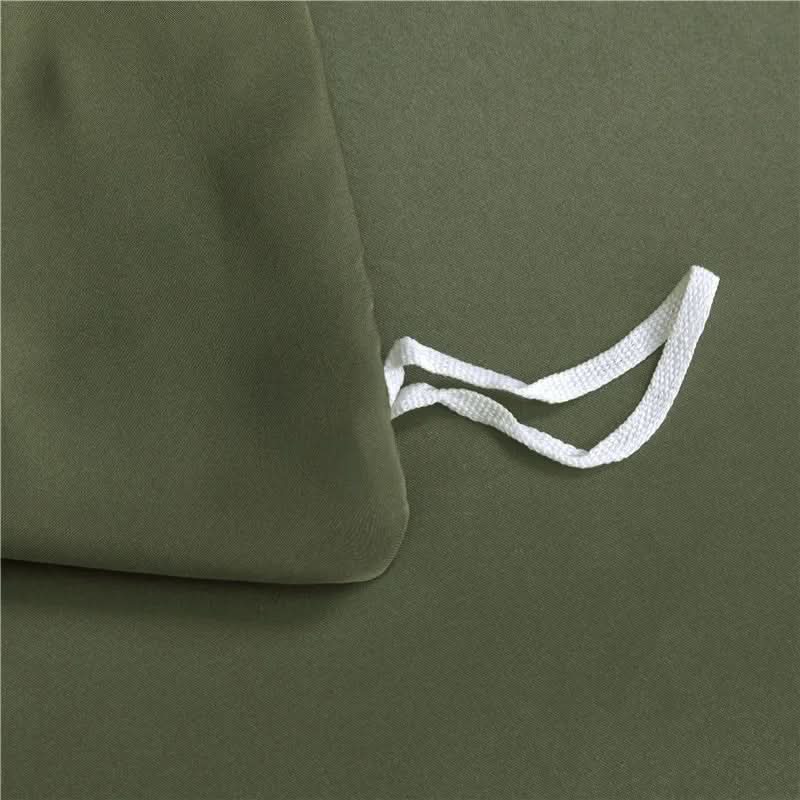 Luxurious Silk Bedding Set With Glossy Finish