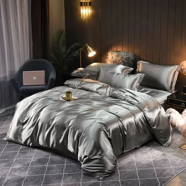 Luxurious Silk Bedding Set With Glossy Finish
