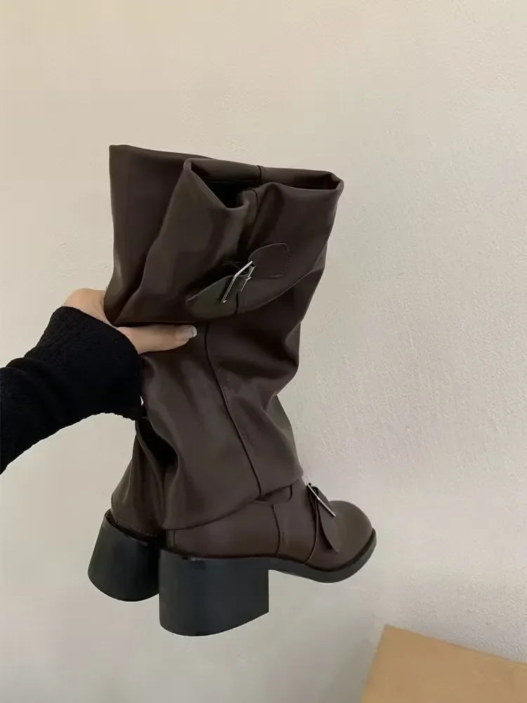 Tall Women's Leather Platform Boots for Winter