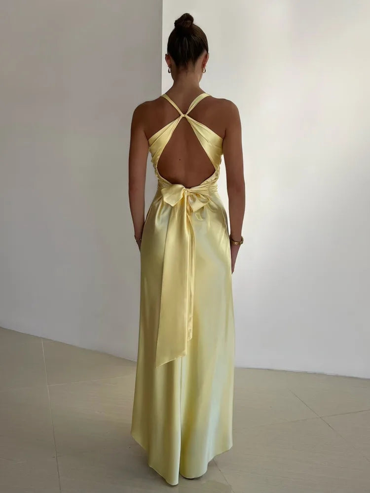 Chic Strapless V-Neck Formal Gown