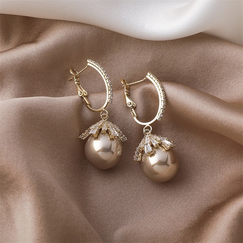 Luxurious White Pearl Earrings - Luxicro