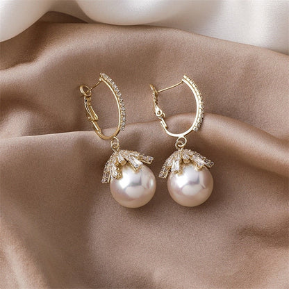 Luxurious White Pearl Earrings