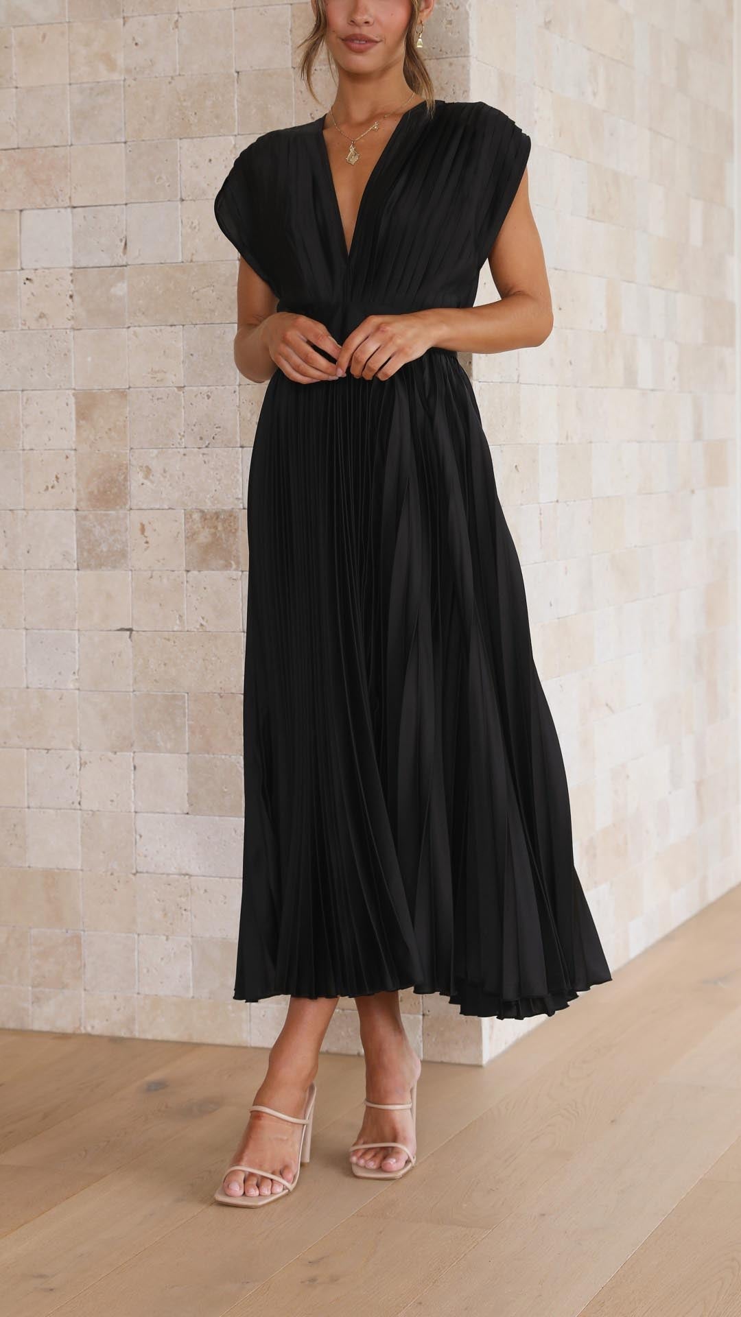 Elegant Flowy Long Dress