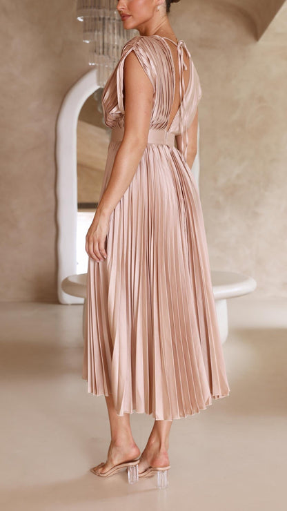 Elegant Flowy Long Dress