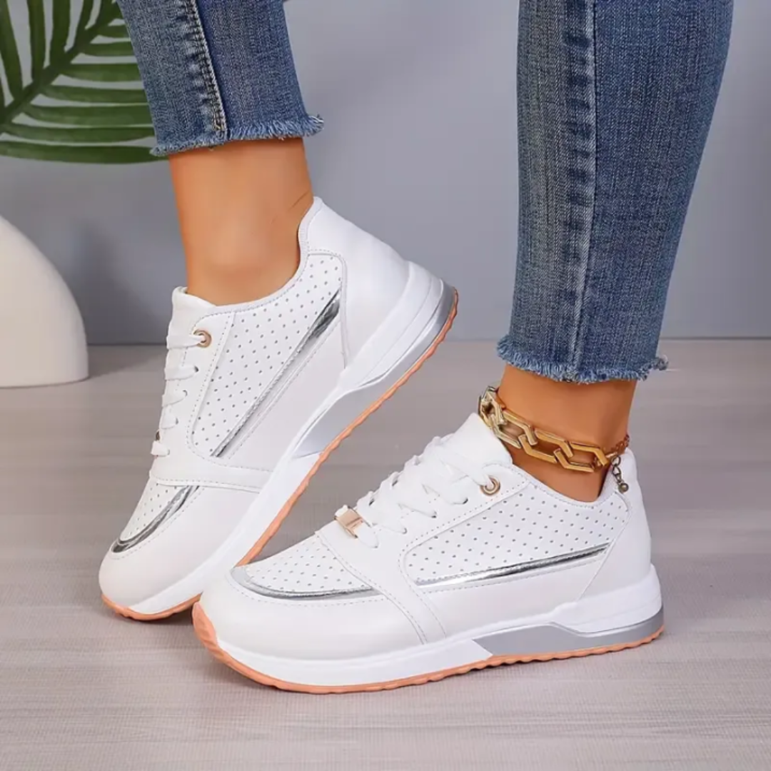 Comfortable Tie-Up Running Shoes - Vossary