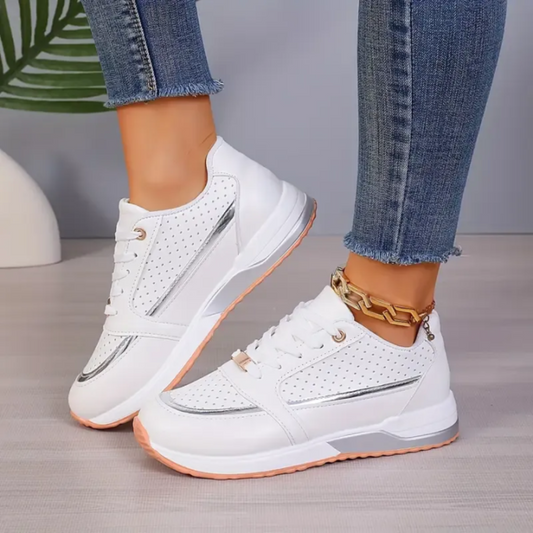 Comfortable Tie-Up Running Shoes - Vossary