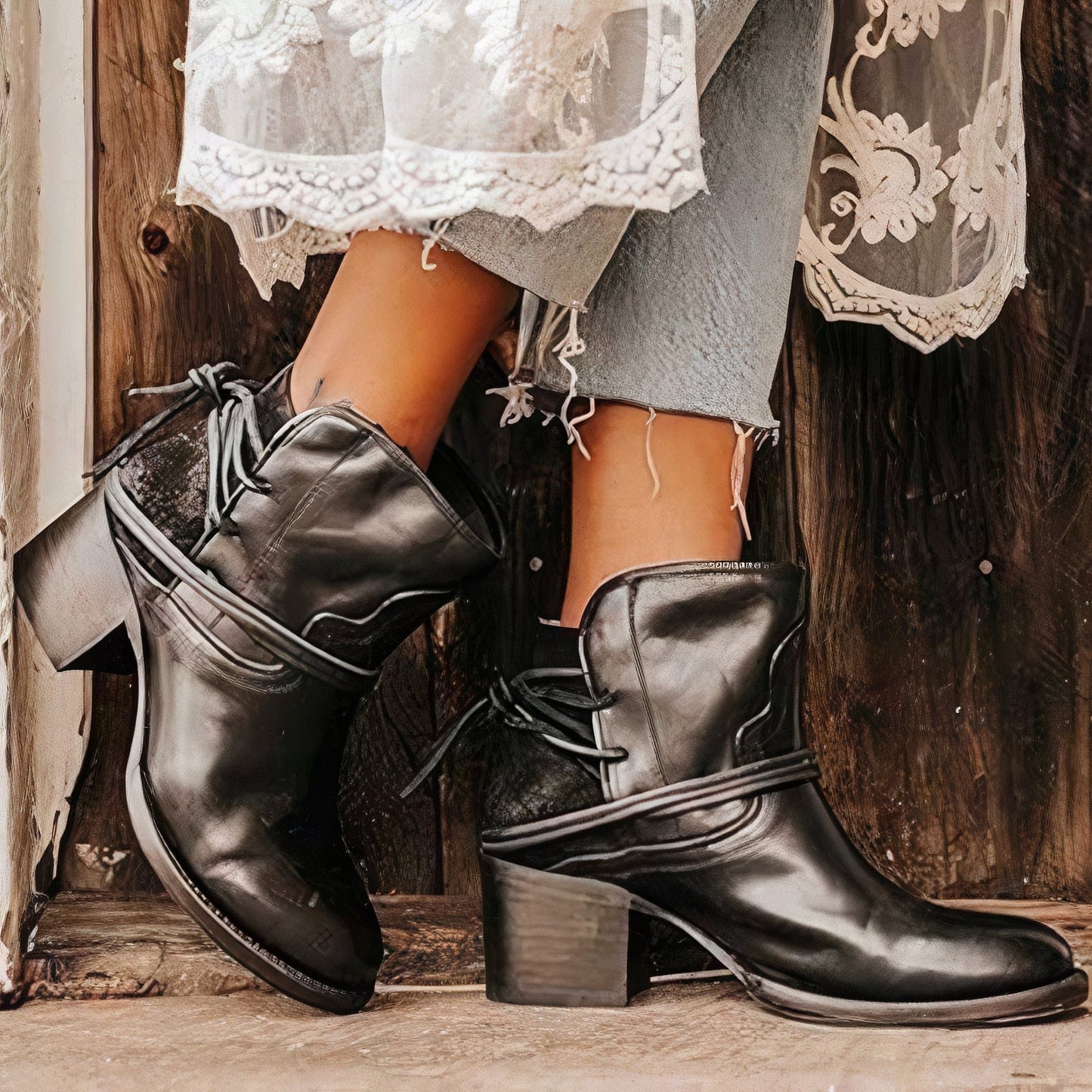 Fashionable Women's Ankle Boots - Stylish and Comfortable - Vossary