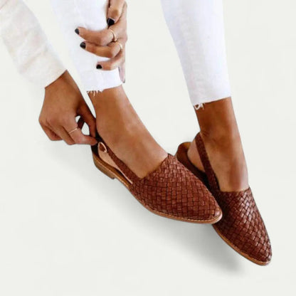 Stylish Women's Woven Flat Shoes