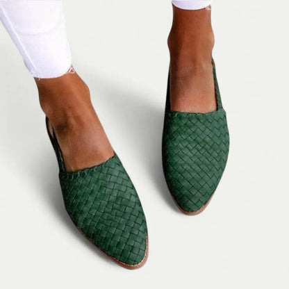 Stylish Women's Woven Flat Shoes