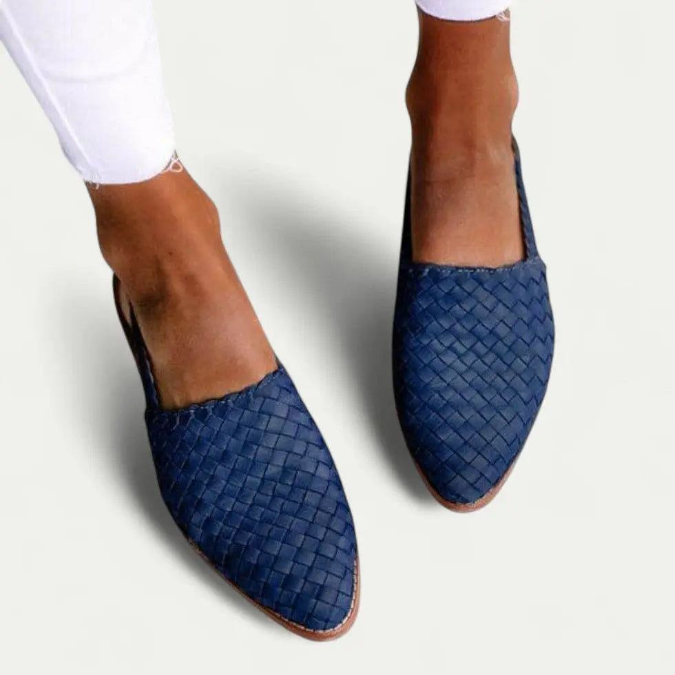 Stylish Women's Woven Flat Shoes