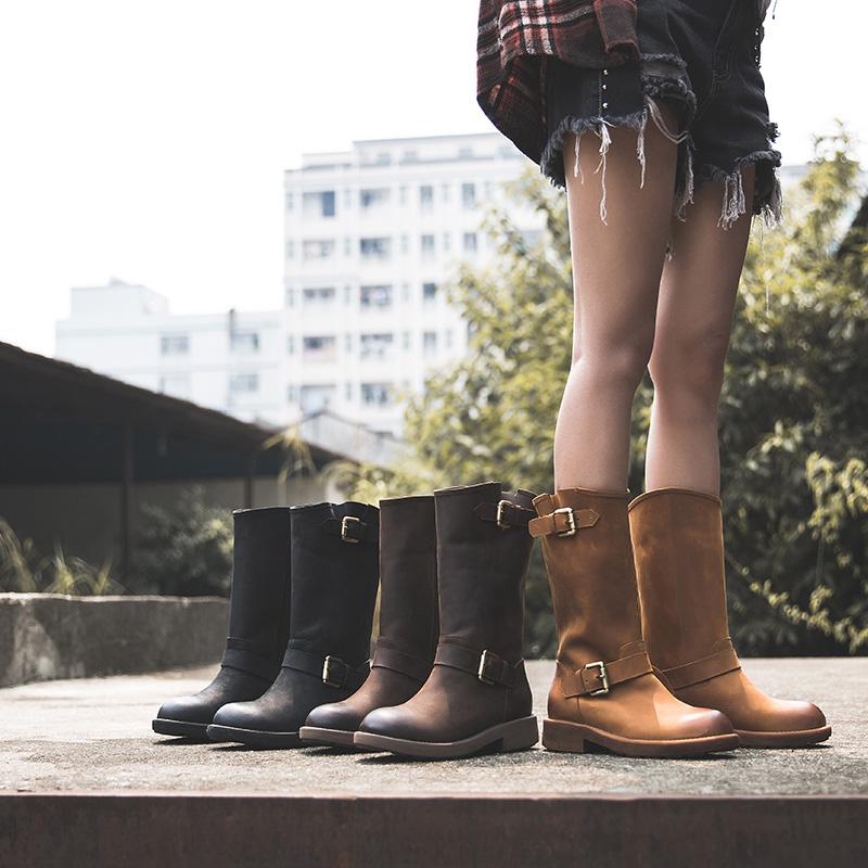 Stylish Buckle Boots - Classic Design, Easy Wear