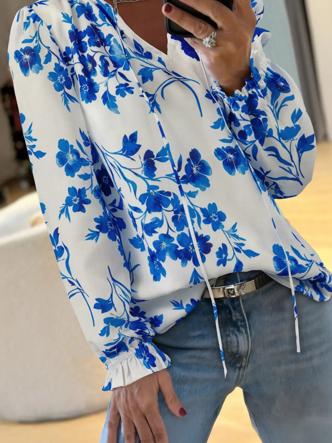 Pretty Women's Button Down Shirt - EasyApparels