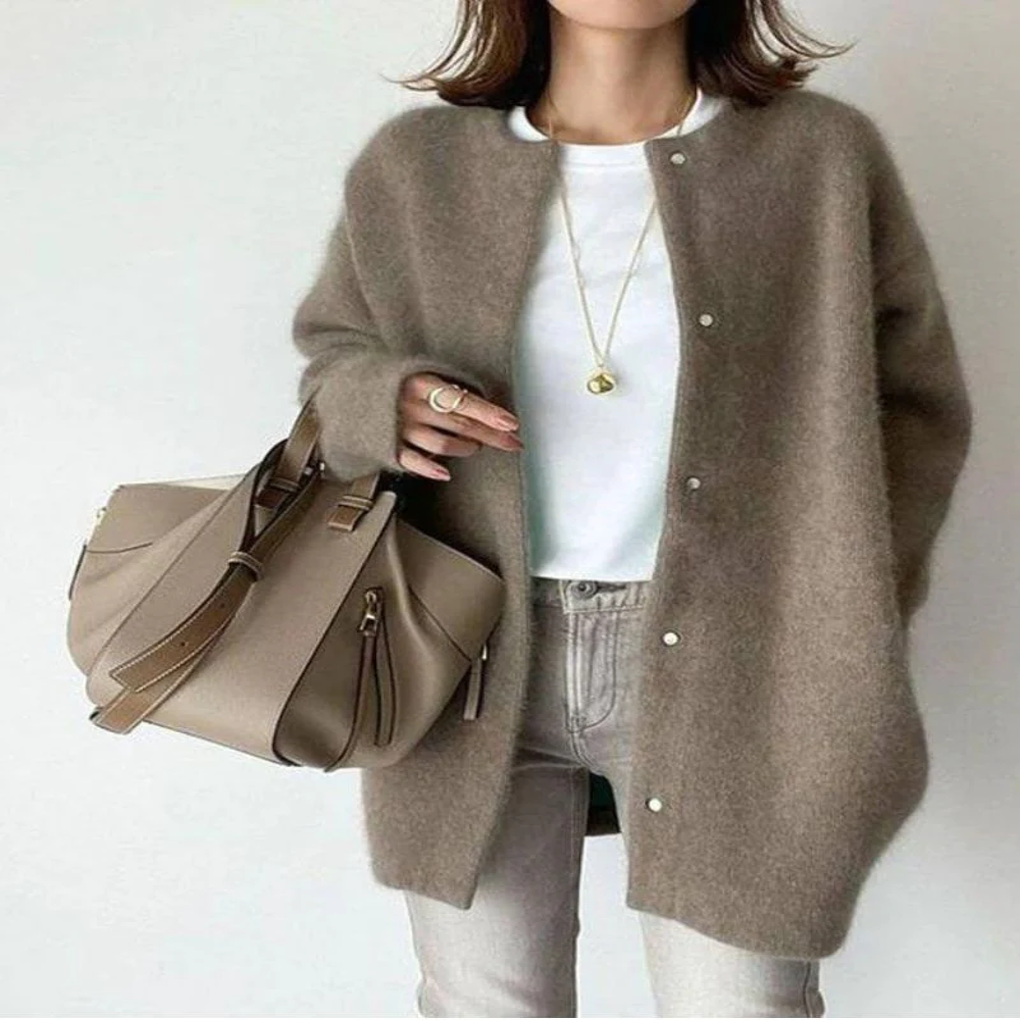 Cozy Knit Cardigan – Perfect for Layered Fashion