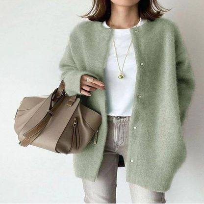 Cozy Knit Cardigan – Perfect for Layered Fashion