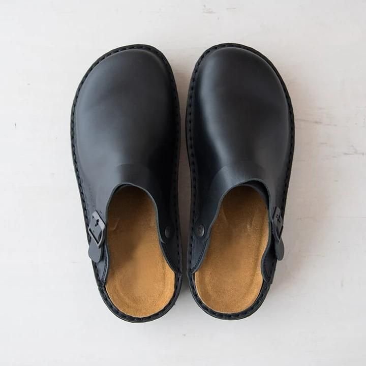 Men's Slip On Leather Clogs with Contoured Sole - Pexav