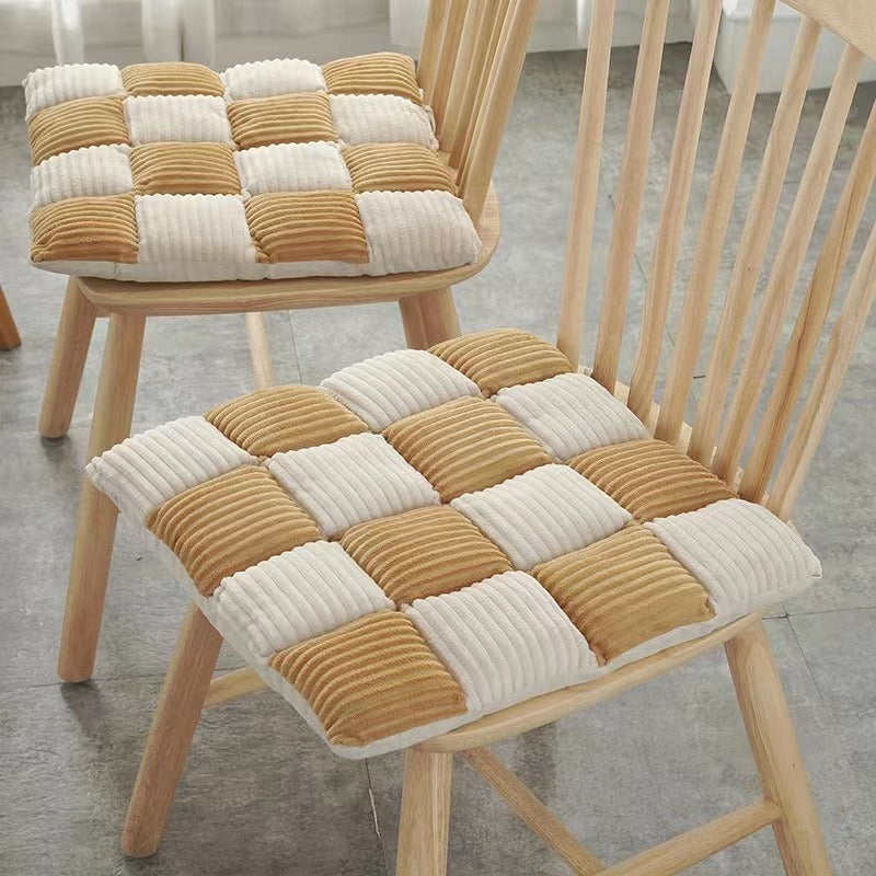 Soft Plush Checkered Chair Cushion - EasyApparels